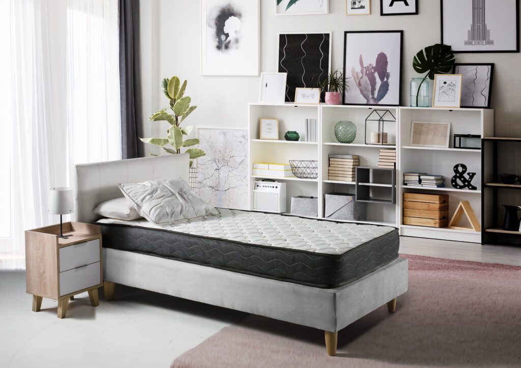 Descubre el colchón Simoes con nucleo de alta densidad. Calidad y soporte garantizados y envio rápido a domicilio en Península.