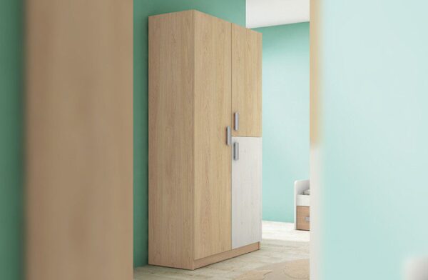 Armario juvenil Donald de 3 puertas con zapatero y estantes, ideal para organizar una habitación moderna.