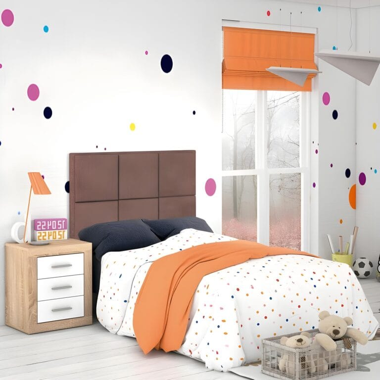 El cabecero juvenil Sophie de diseño minimalista aporta un toque moderno y elegante a cualquier dormitorio.