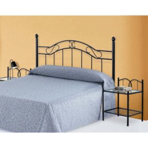 Conjunto de cabecero y mesitas de noche Deirdre fabricado en forja negra, perfecto para dormitorios de matrimonio con estilo.