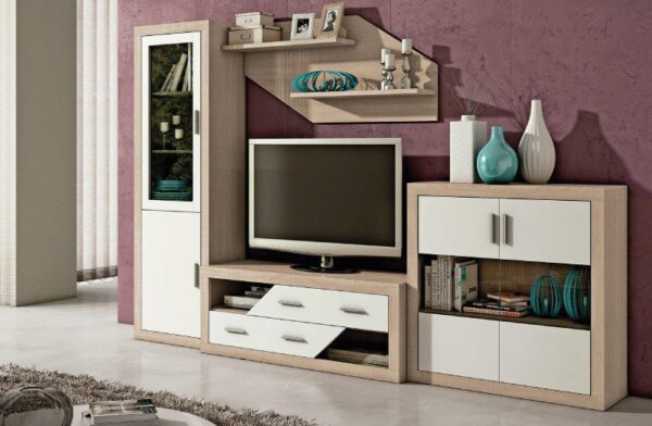 Elegante conjunto de salón completo Lara 10 de diseño moderno, mostrando el mueble de TV, la vitrina, el bodeguero y la estantería.