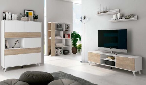 Salón completo Soto 03 de estilo moderno compuesto por mueble de TV, vitrina y estanterías en un ambiente de sala de estar.