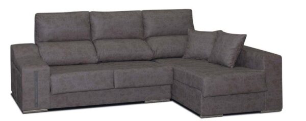 Sofá chaise longue modelo Río con un diseño contemporáneo, asientos extraíbles, respaldos ajustables y un práctico arcón de almacenaje integrado.