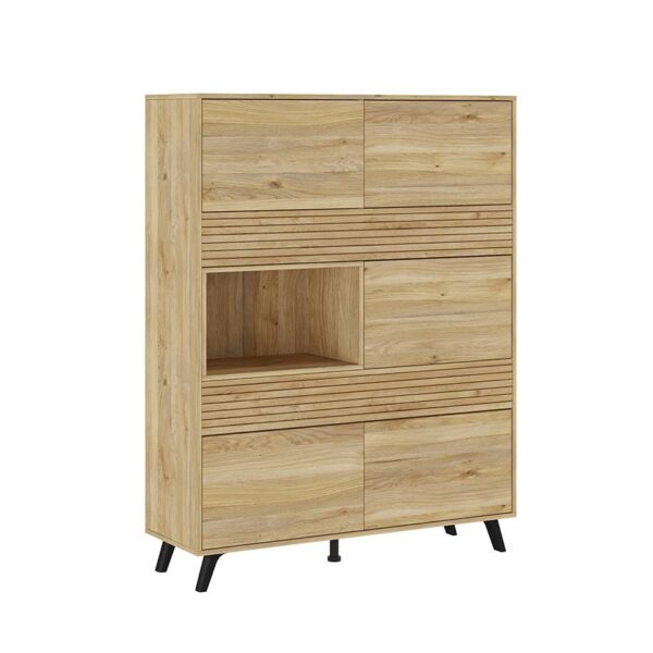 Vitrina Solana de diseño moderno con acabado Mauvella Rayas expuesta en un salón elegante.