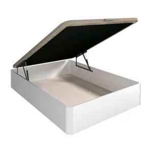 Canapé abatible de madera modelo Guadiana con la tapa levantada, mostrando el amplio espacio de almacenamiento interior en un dormitorio moderno.