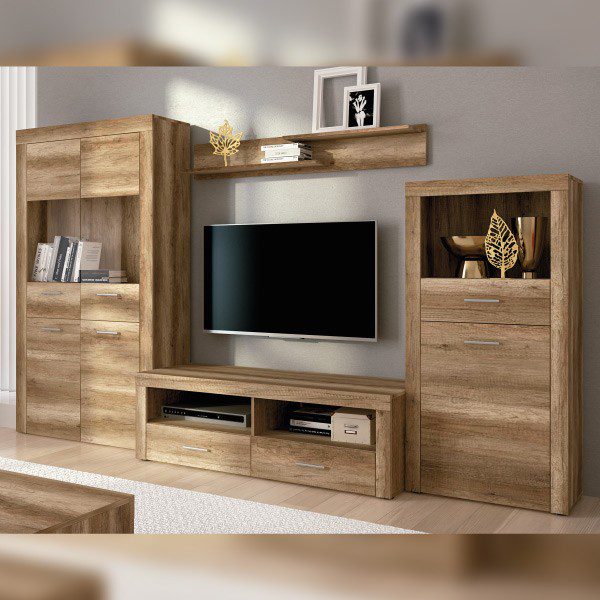 Composición de salón Texas 04 en acabado color Cañón, con un mueble de TV, aparador alto, módulo bar y estante, en un salón moderno y luminoso.