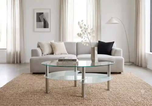 Mesas de centro en salones minimalistas elegantes