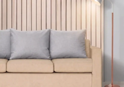 Sofá 3 plazas online con estilo minimalista cálido en salón