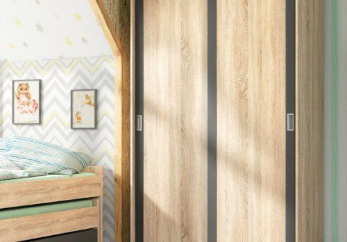 Armario juvenil Lara con dos puertas correderas en acabado cambria, ideal para dormitorios modernos.