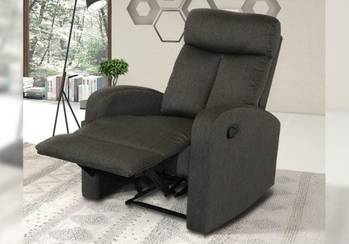 Butaca relax Siberia reclinable con estructura de madera maciza y muelles ensacados.