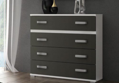 Cómoda de 4 cajones Cabra de estilo moderno en acabado color blanco-grafito, vista de frente en un dormitorio.