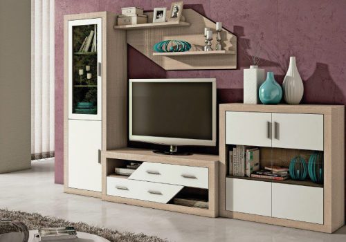 Elegante conjunto de salón completo Lara 10 de diseño moderno, mostrando el mueble de TV, la vitrina, el bodeguero y la estantería.