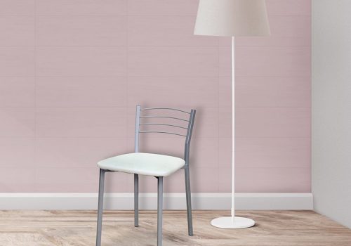 Pack de 4 sillas taburetes tapizados en PU blanco con patas metálicas grises, ideales para una cocina moderna y funcional.