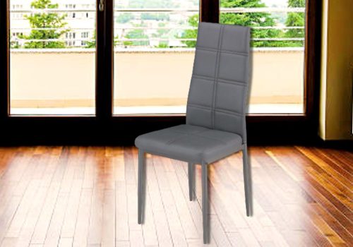 Pack de 6 sillas de comedor modelo Axiss con tapizado en pu gris y patas metálicas, creando un ambiente moderno y confortable alrededor de una mesa.