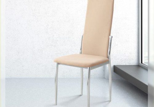 Pack de 6 sillas de comedor modelo Sakura tapizadas en colores beige o marengo, con patas cromadas resistentes, alrededor de una mesa elegante.