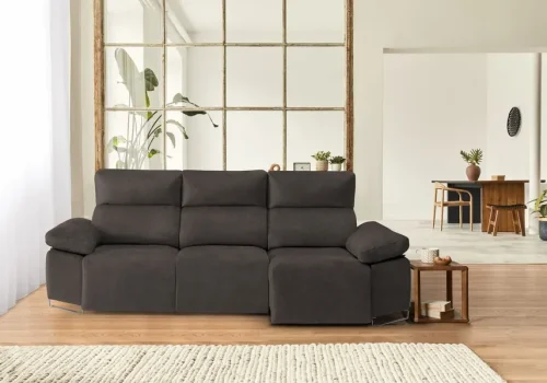 Sofás financiados sin intereses en salón moderno con chaise longue cómodo y diseño elegante